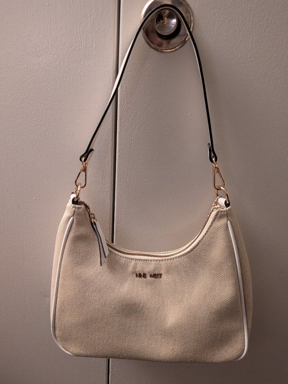 Beachy Nine West Shoulder bag